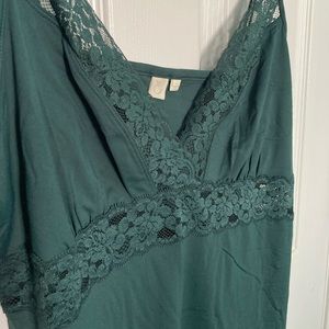 Anthropologie E by Eloise green lace slip L